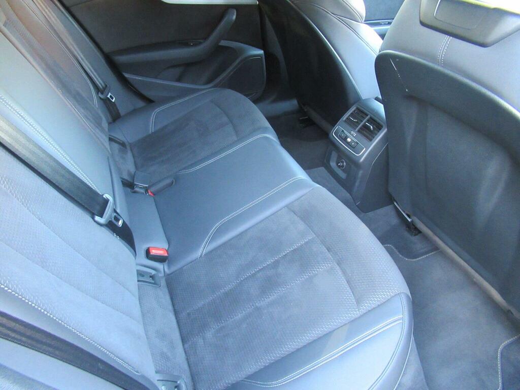 Audi A4 Avant Technik Black #19