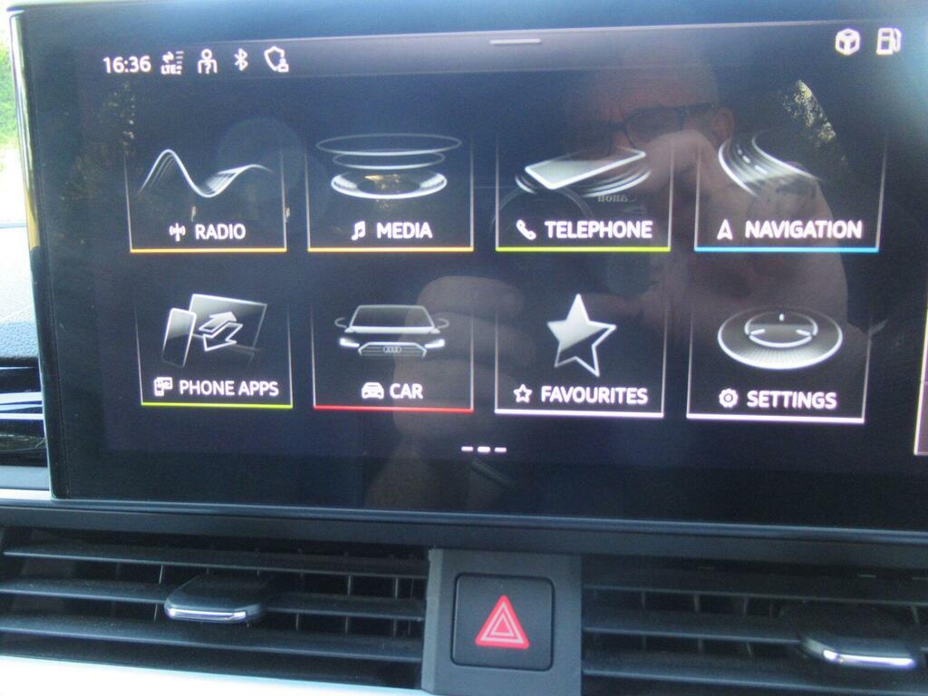 Audi A4 Avant Technik Black #35