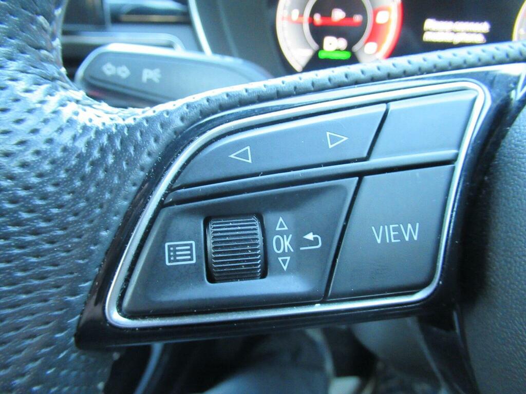 Audi A4 Avant Technik Black #36