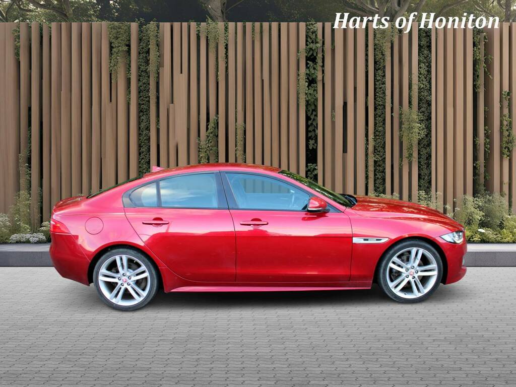 Jaguar XE 2.0 D R-sport 180 Turbo Red #5
