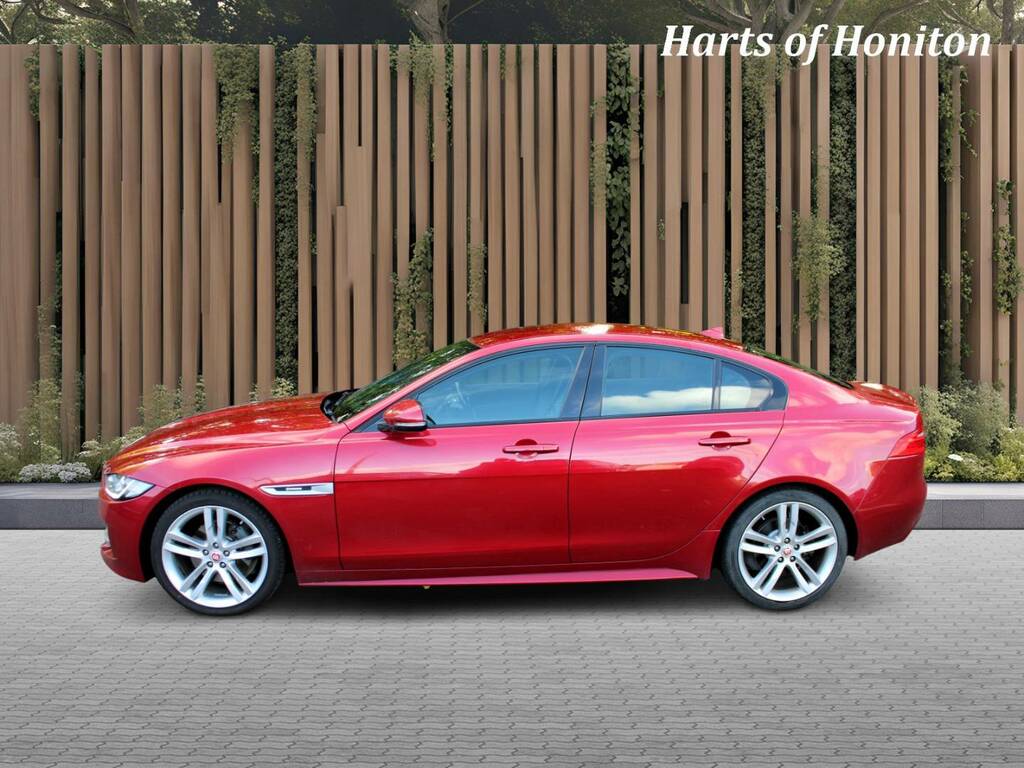 Jaguar XE 2.0 D R-sport 180 Turbo Red #6
