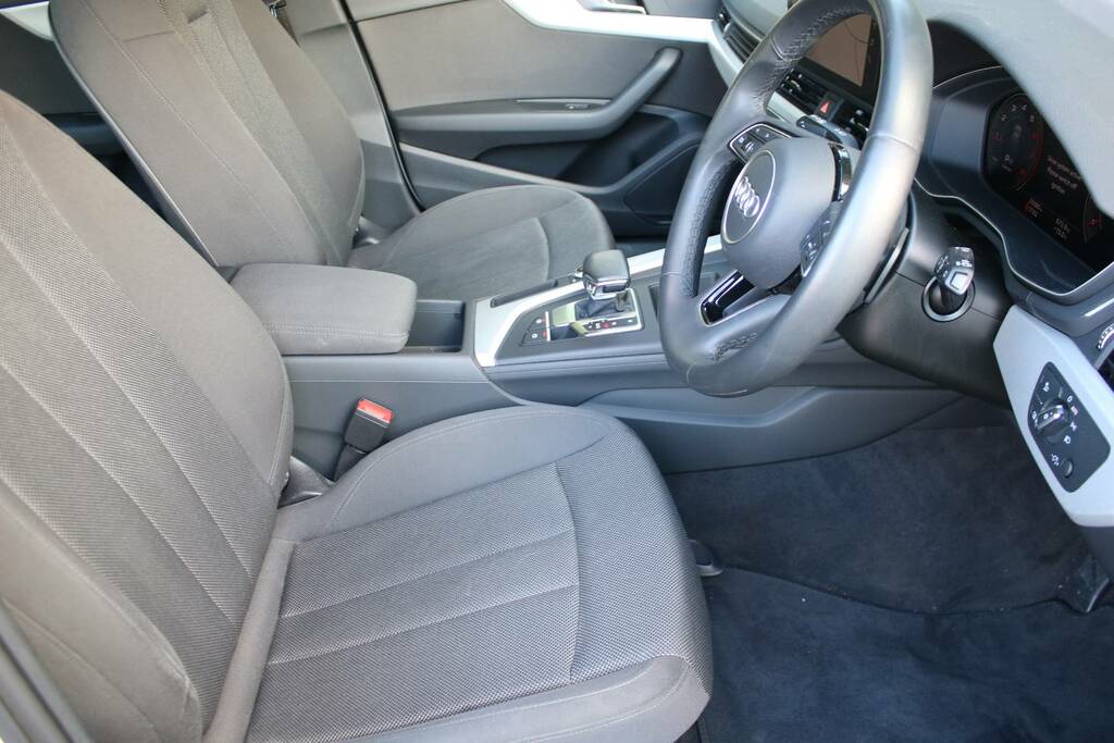 Audi A4 35 Tfsi Technik S Tronic White #6