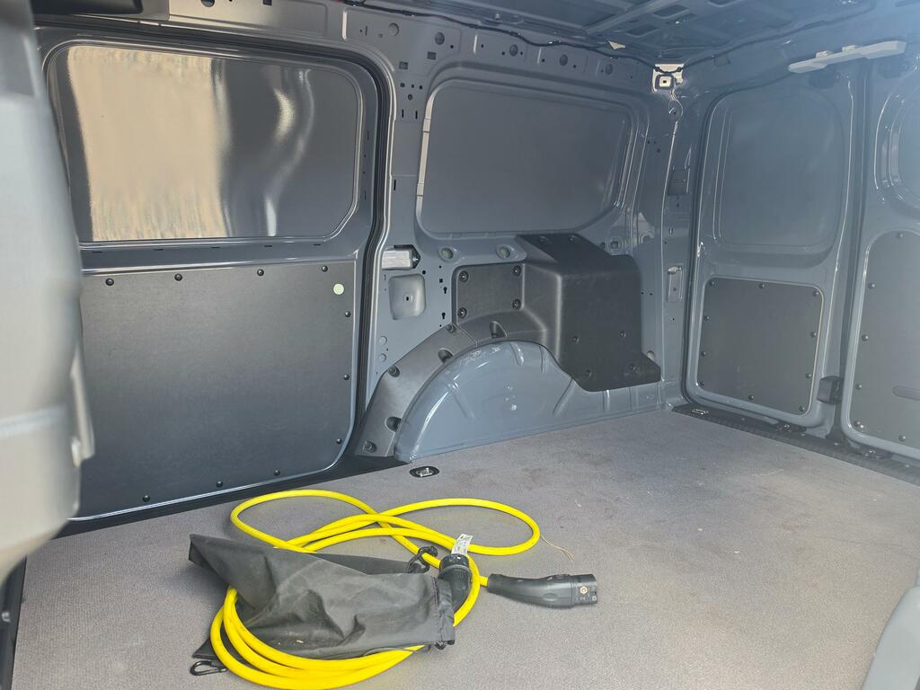 Ford Transit Connect Connect 250 Trend L2 Lwb 1.5 Ecoboost Phev 15 White #10