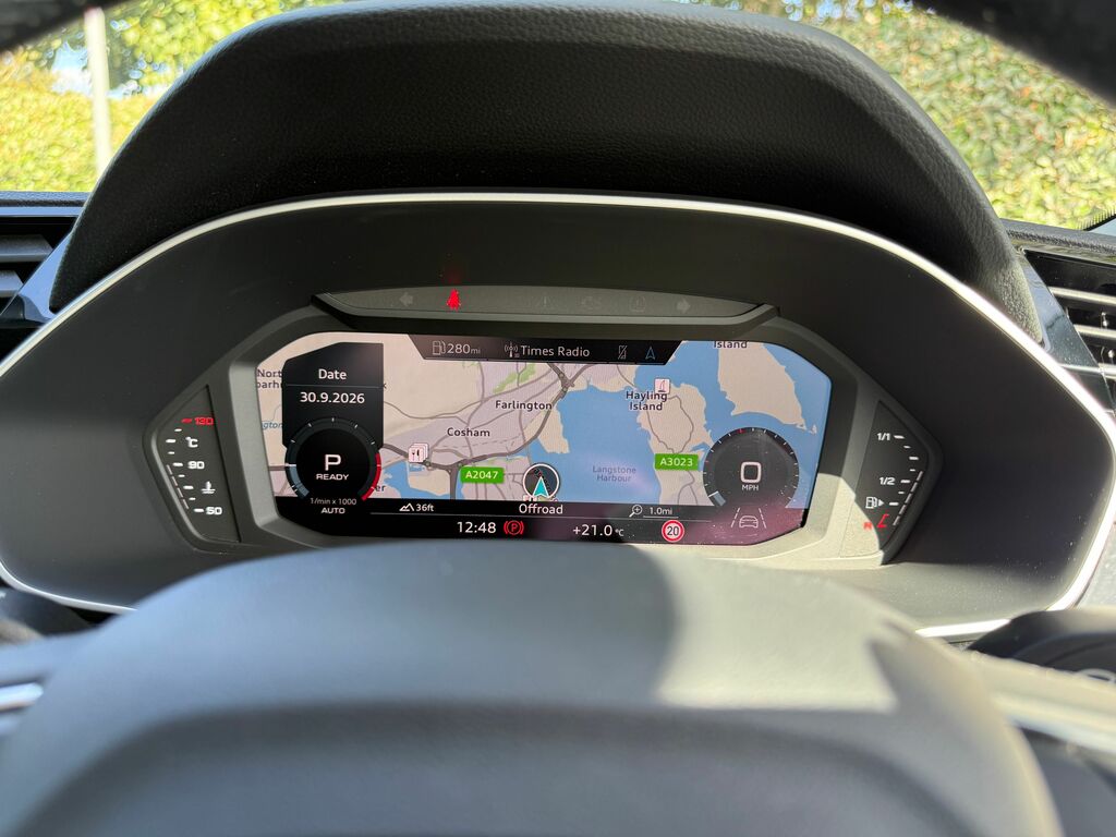 Audi Q3 Sport Black #3