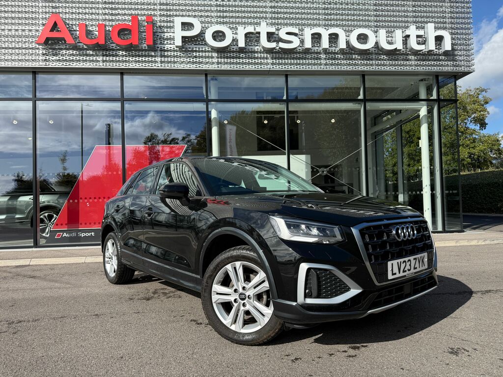 Audi Q2 Sport Black