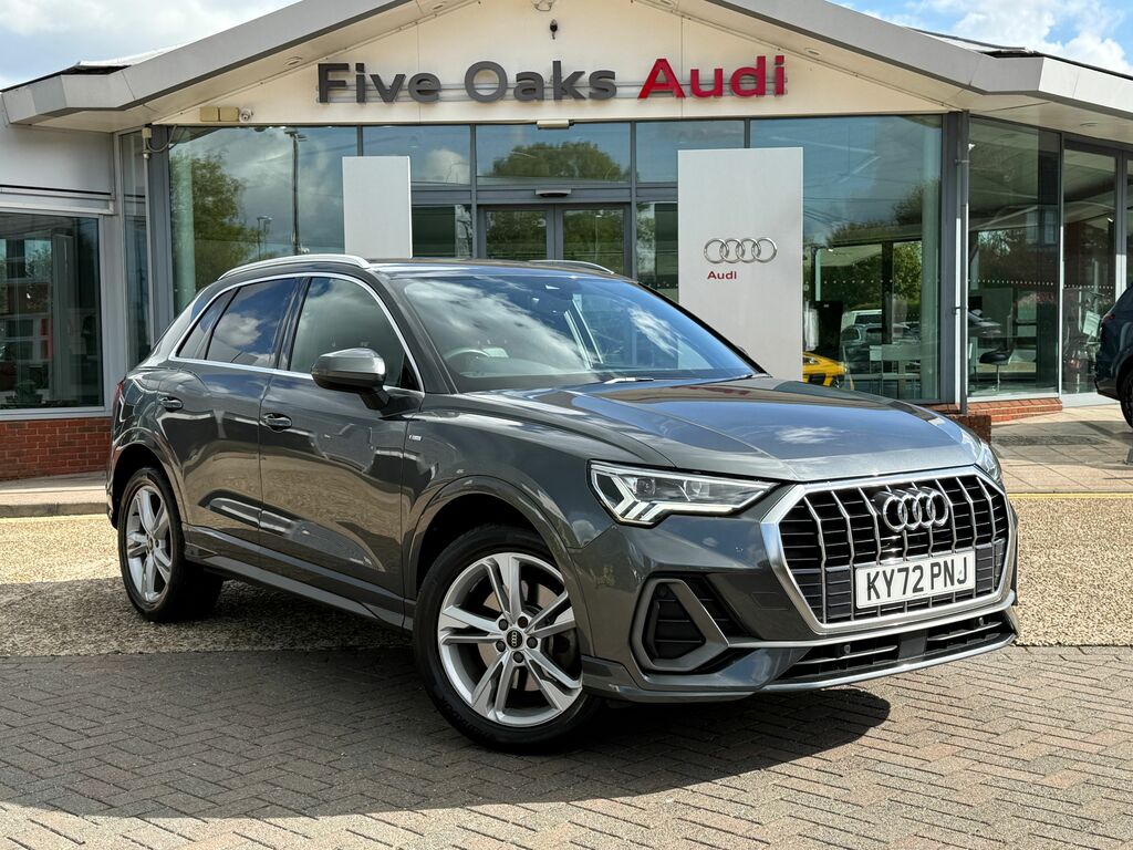 Audi Q3 S Line Black
