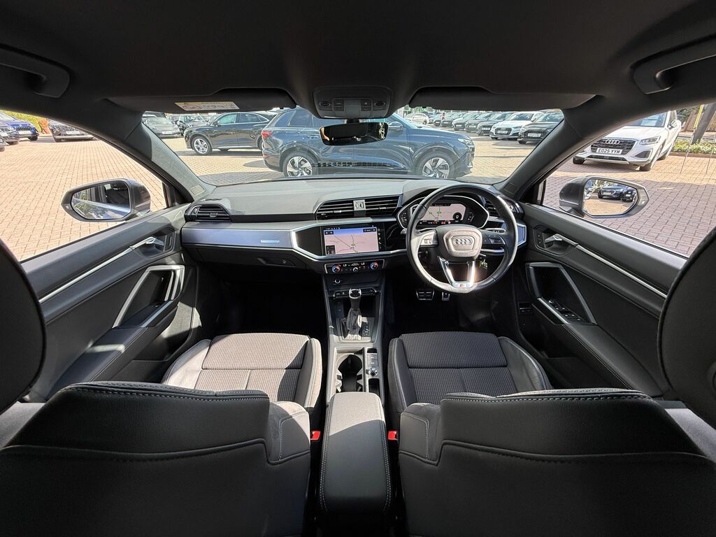 Audi Q3 S Line Black #3