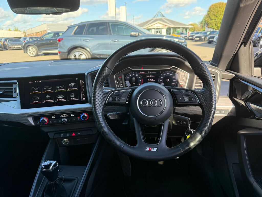 Audi A1 S Line Black #6