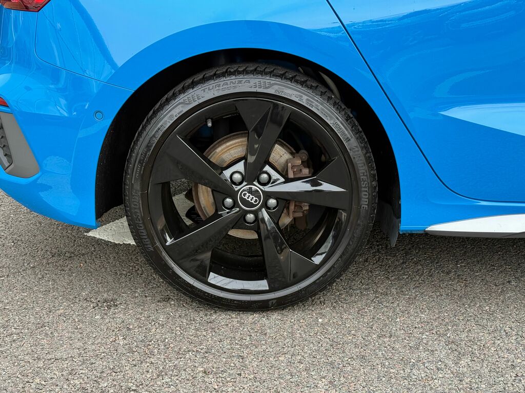 Audi A3 30 Tdi Sport Comfortsound Black #25