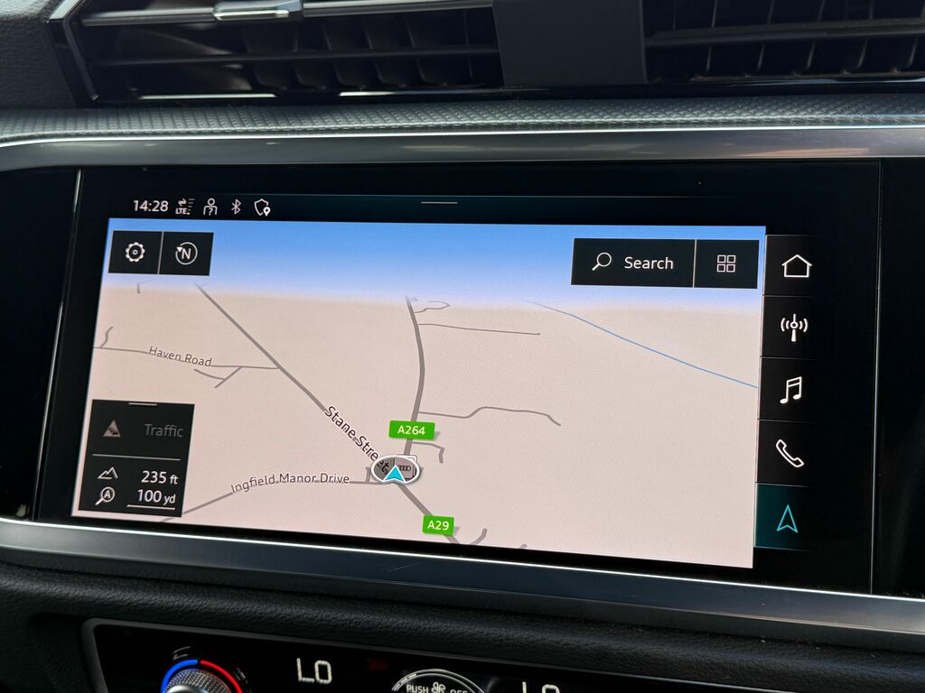 Audi Q3 S Line Black #5