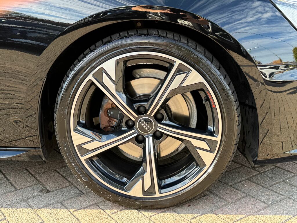 Audi A4 Black Edition Black #5
