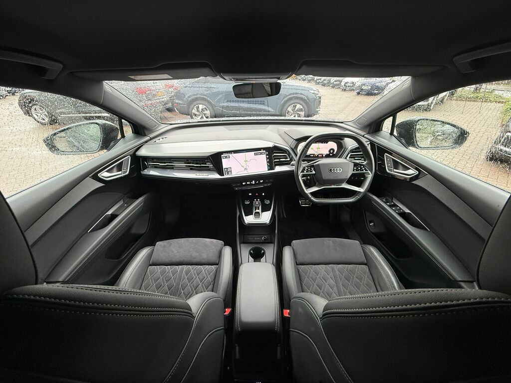 Audi Q4 E Tron Black Edition Blue #3