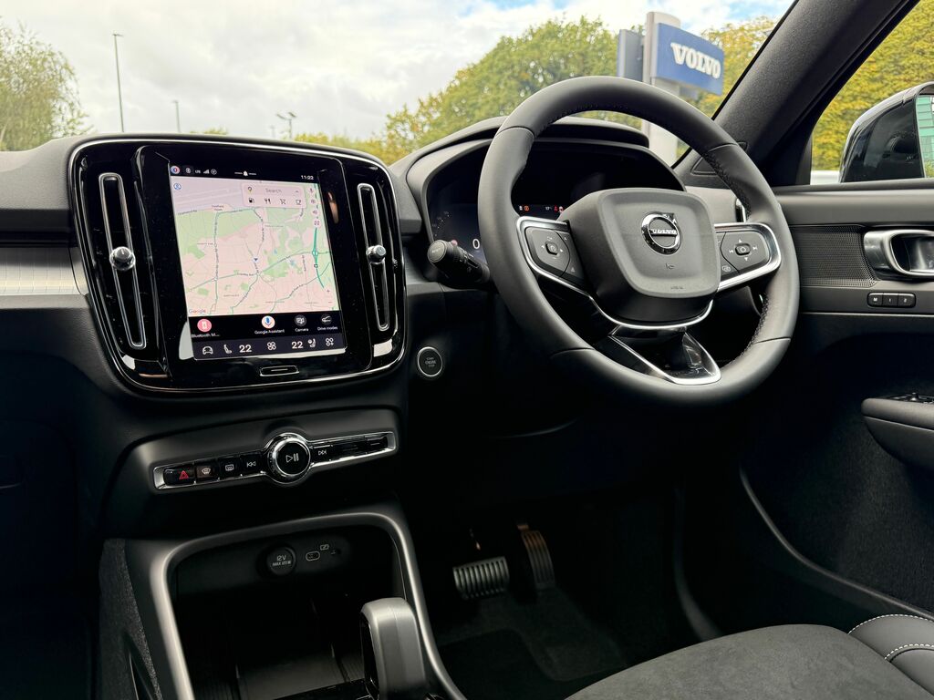 Volvo XC40 2.0 B3 Mhev #32