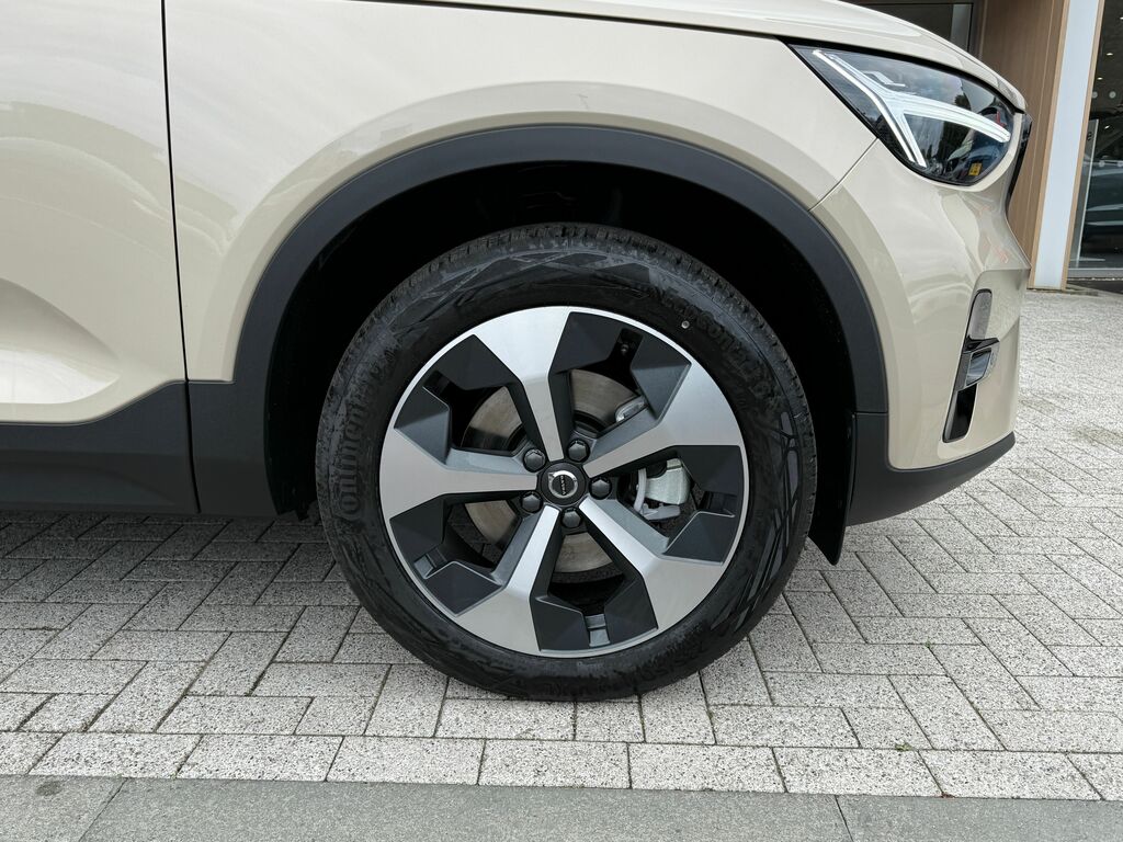 Volvo XC40 2.0 B3 Mhev #13