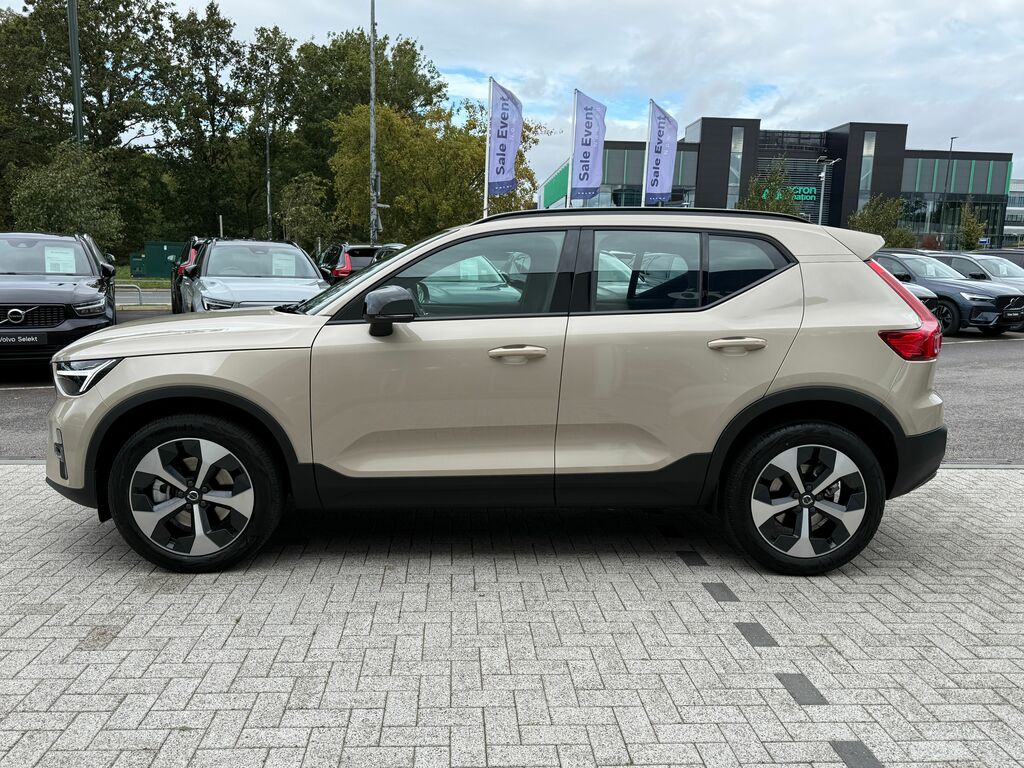 Volvo XC40 2.0 B3 Mhev #10