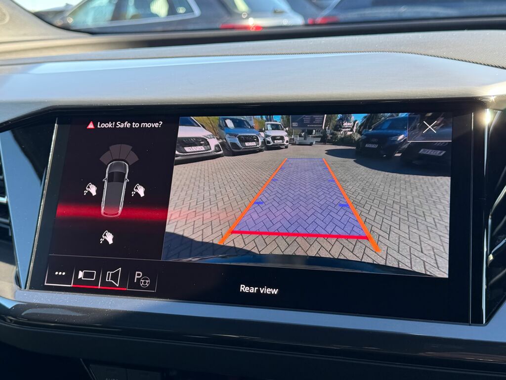 Audi Q4 E Tron S Line Black #4