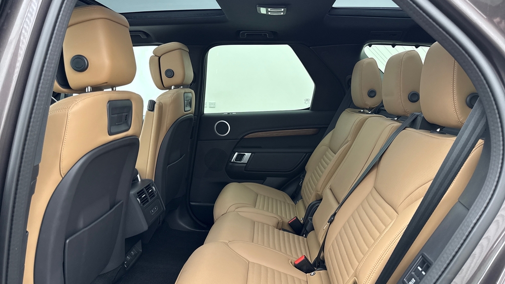 Land Rover Discovery D350 Dynamic Hse Charente Grey Grey #4