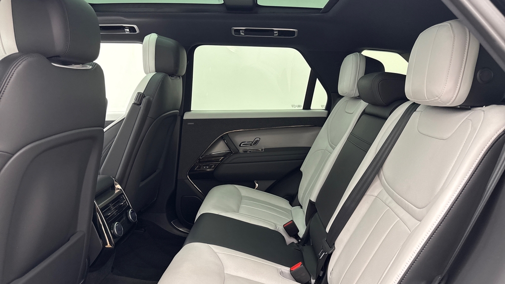 Land Rover Range Rover Sport D300 Dynamic Se Santorini Black Black #4