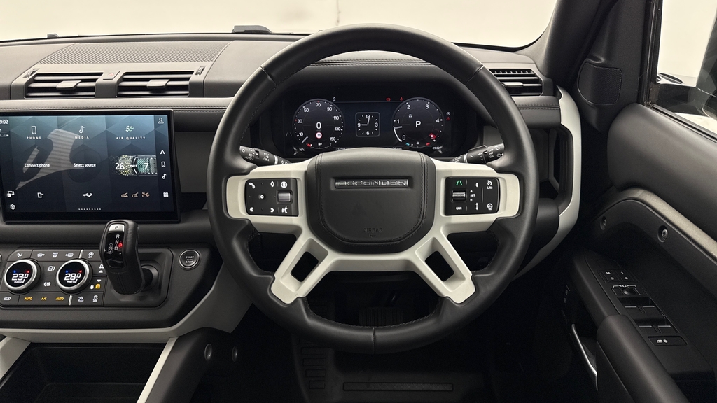Land Rover Defender 110 3.0 D250 X-dynamic Se 110 Black #15