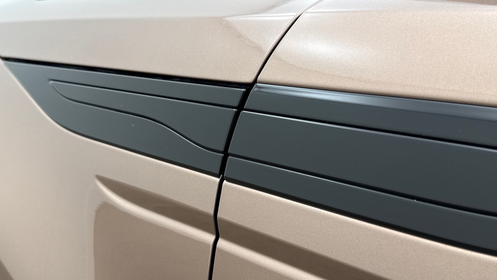 Land Rover Range Rover Evoque 2.0 D200 Revised Hatchbac Silver #20