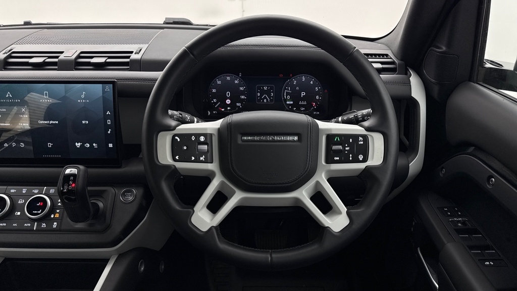 Land Rover Defender 110 3.0 D250 X-dynamic Se 110 Black #15