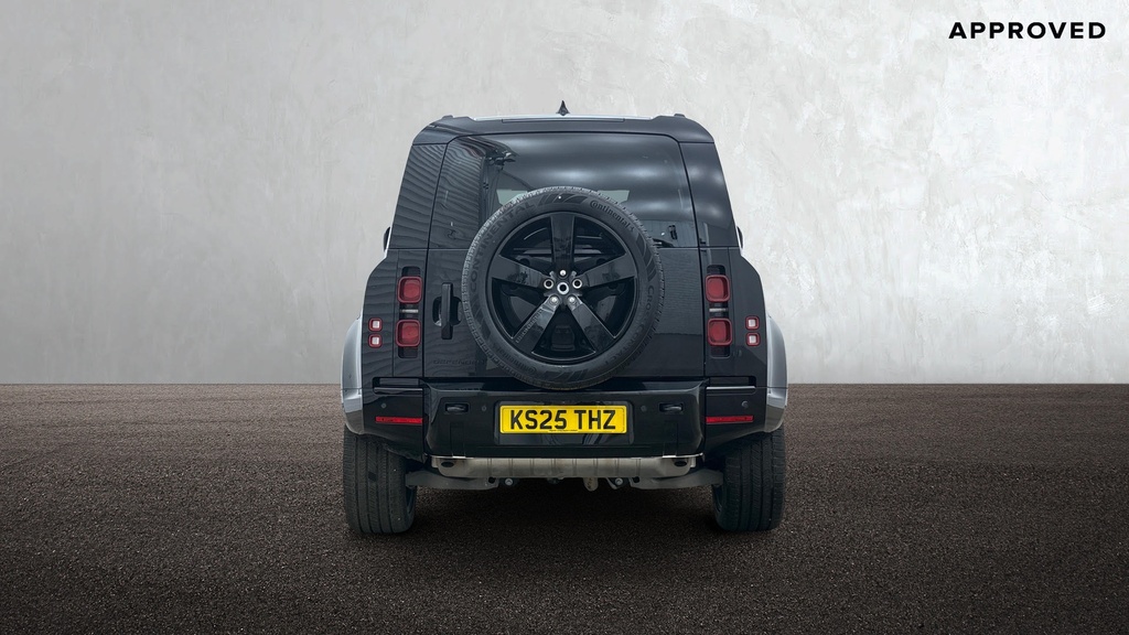 Land Rover Defender 110 P300e X-dynamic Hse Santorini Black Black #6