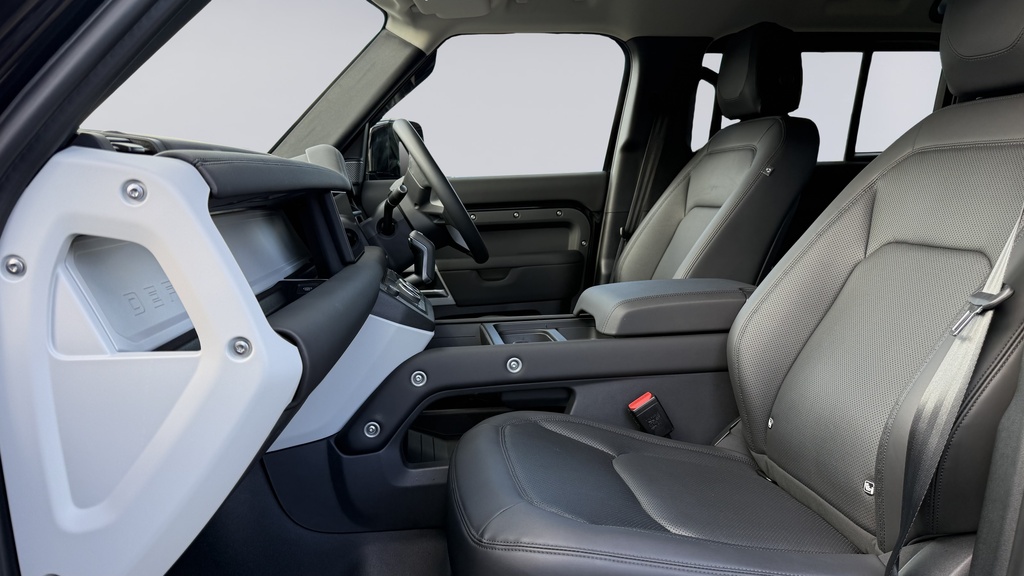 Land Rover Defender 110 D250 Se Santorini Black Black #3