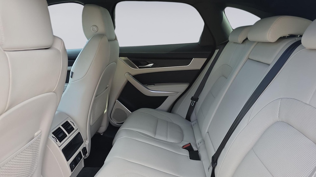 Jaguar F-Pace D300 R-dynamic Hse Black 90Th Anniversary Edition Black #4