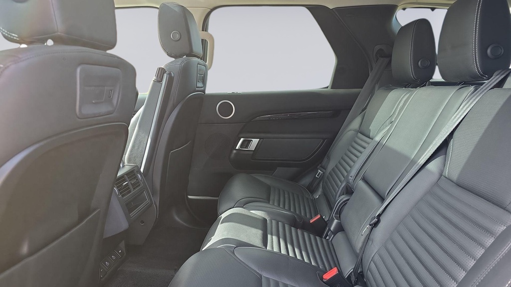 Land Rover Discovery D250 S Carpathian Grey Grey #4