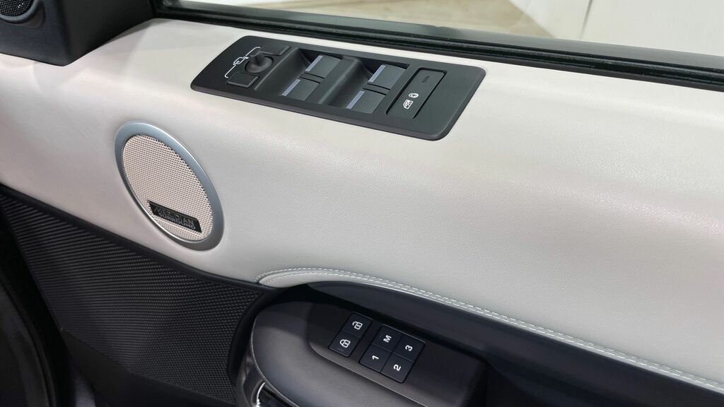 Land Rover Discovery Discovery Metro Edition D Mhev Silver #24