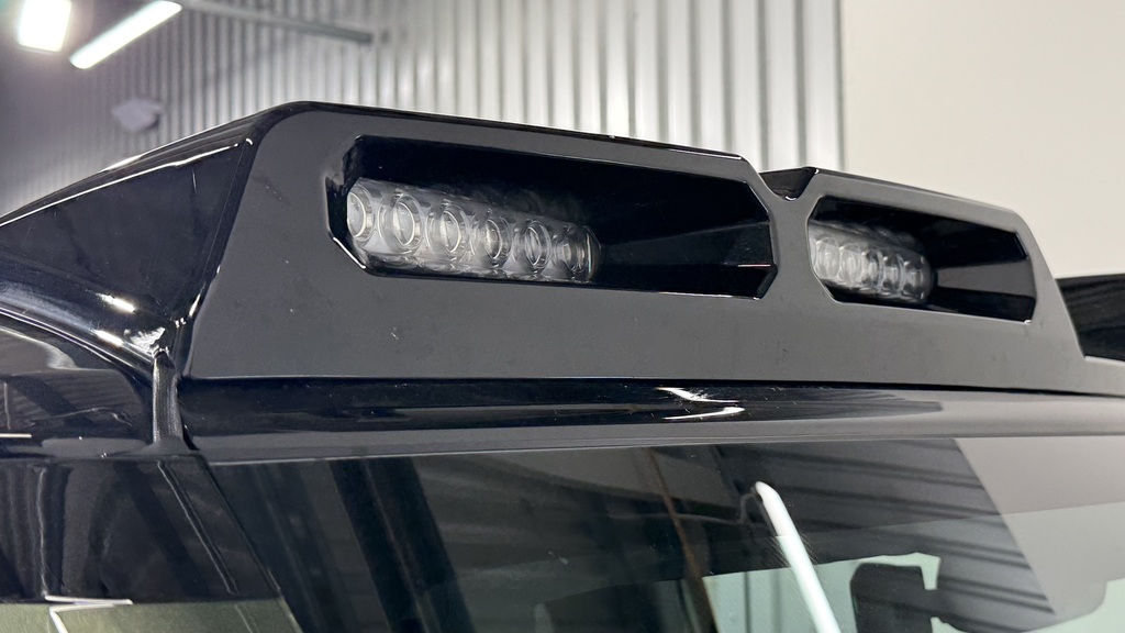 Land Rover Defender 110 3.0 D350 X-dynamic Hse White #27