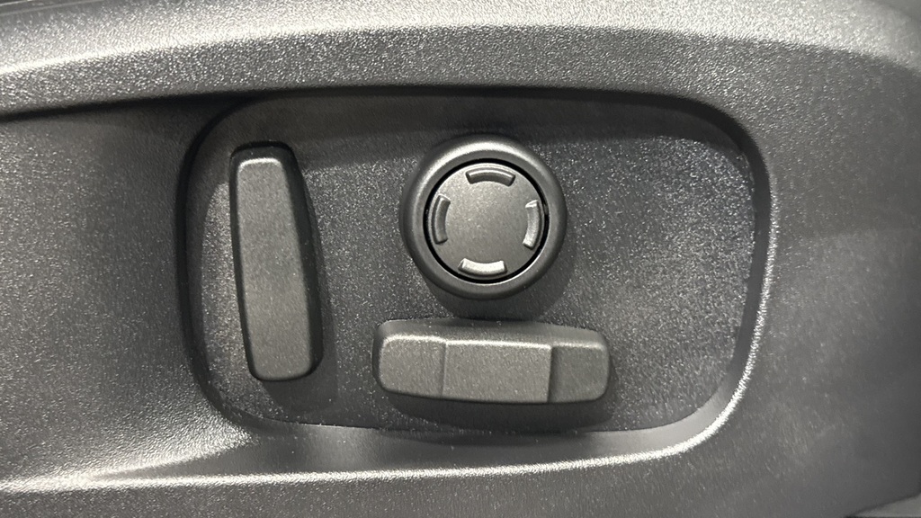 Land Rover Defender 110 3.0 D350 X-dynamic Hse White #46