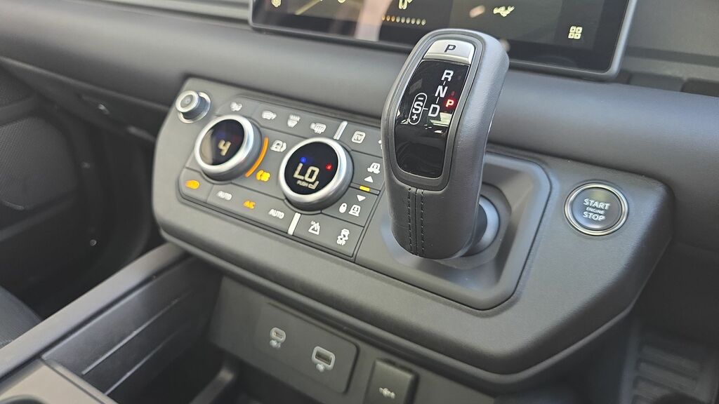 Land Rover Defender 110 3.0 D300 X-dynamic Hse Grey #13