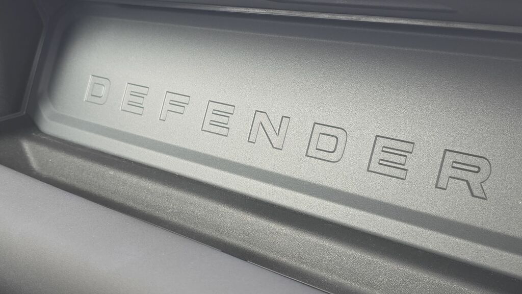 Land Rover Defender 110 3.0 D300 X-dynamic Hse Grey #36