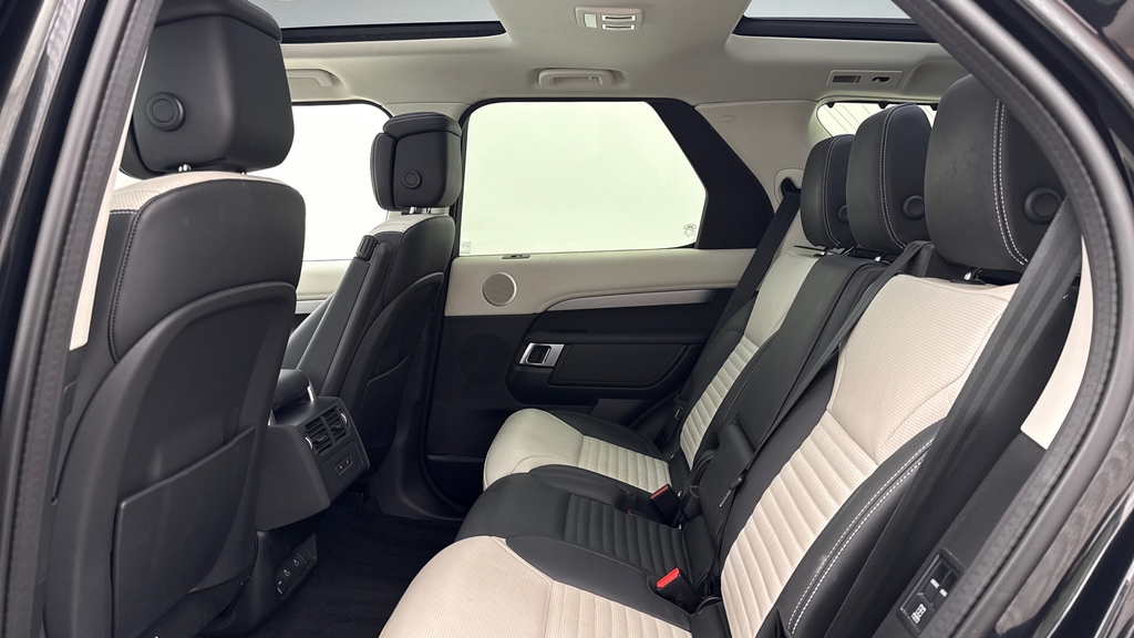 Land Rover Discovery D350 Dynamic Hse Santorini Black Black #4