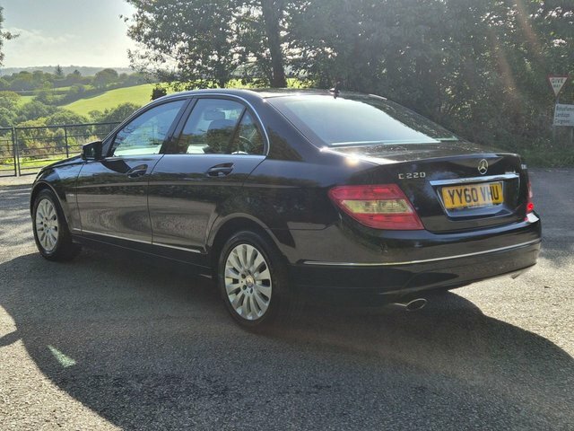 Mercedes-Benz C Class 2010 2.1 C220 Cdi Blueefficiency Elegance Saloon 4 Black #4