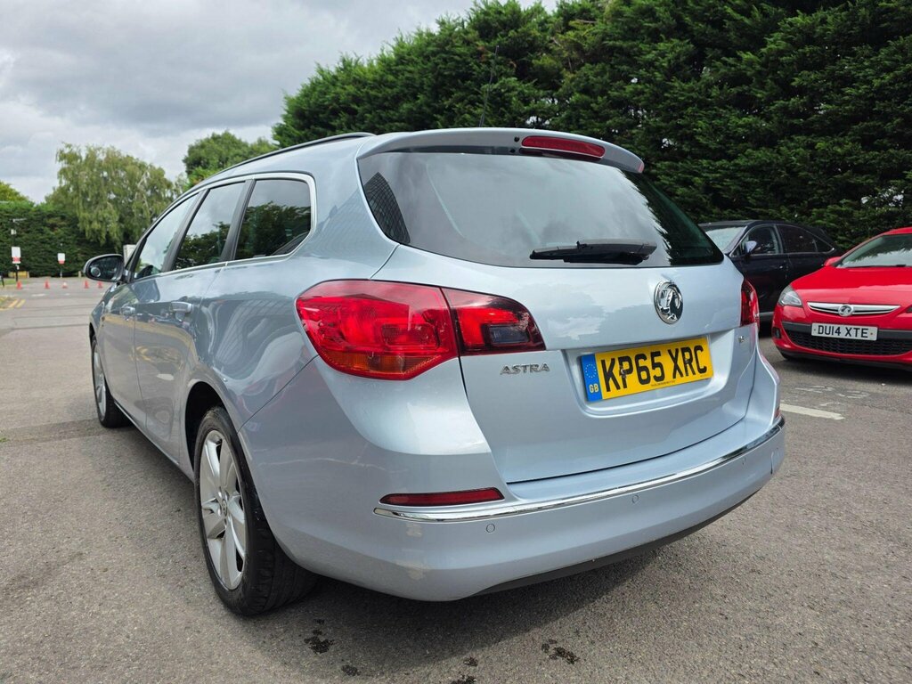 Vauxhall Astra 1.6I Elite Euro 6 Black #10