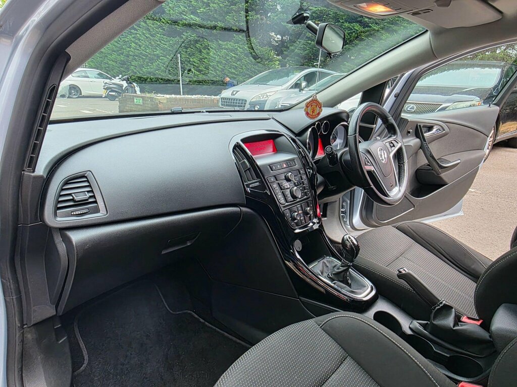 Vauxhall Astra 1.6I Elite Euro 6 Black #55