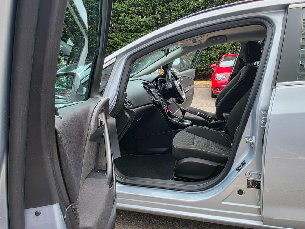 Vauxhall Astra 1.6I Elite Euro 6 Black #53