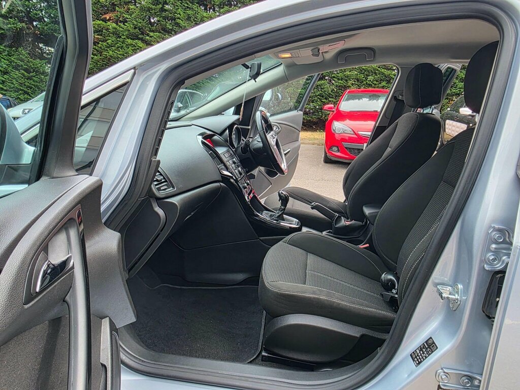 Vauxhall Astra 1.6I Elite Euro 6 Black #54
