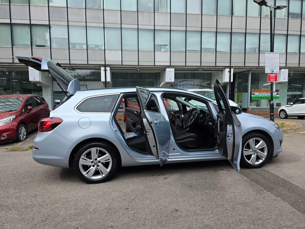 Vauxhall Astra 1.6I Elite Euro 6 Black #30