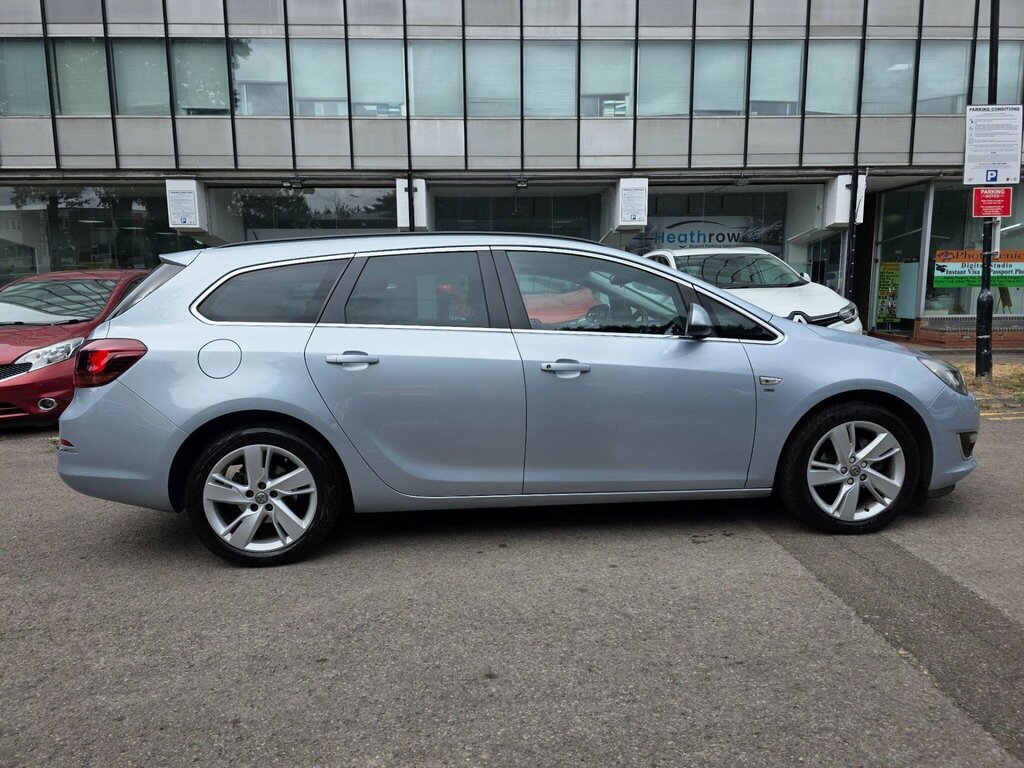 Vauxhall Astra 1.6I Elite Euro 6 Black #15