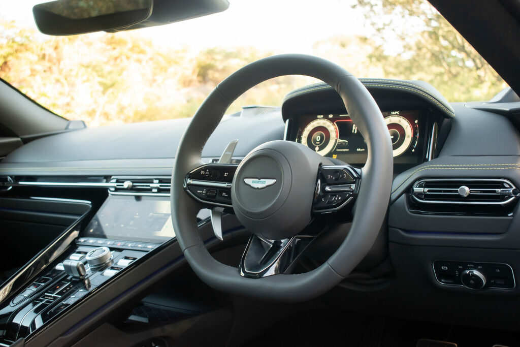 Aston Martin DB12 4.0 V8 #2