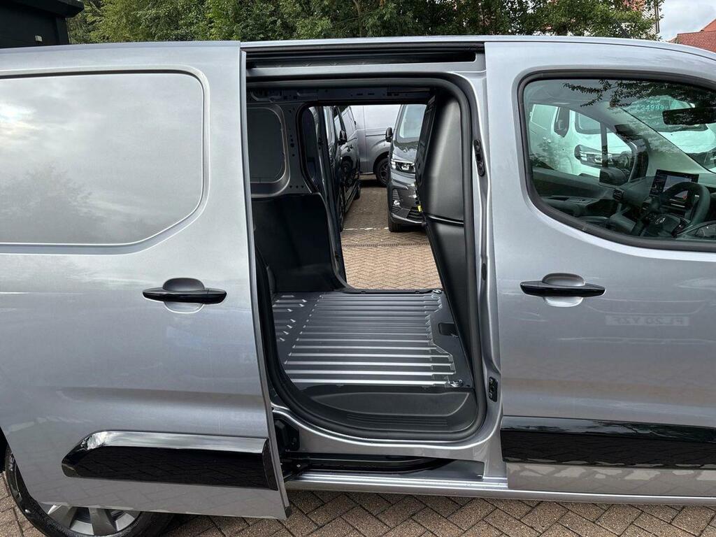 Vauxhall Combo 1.5 Prime Plus Panel Van 6Dr Xl Euro White #12