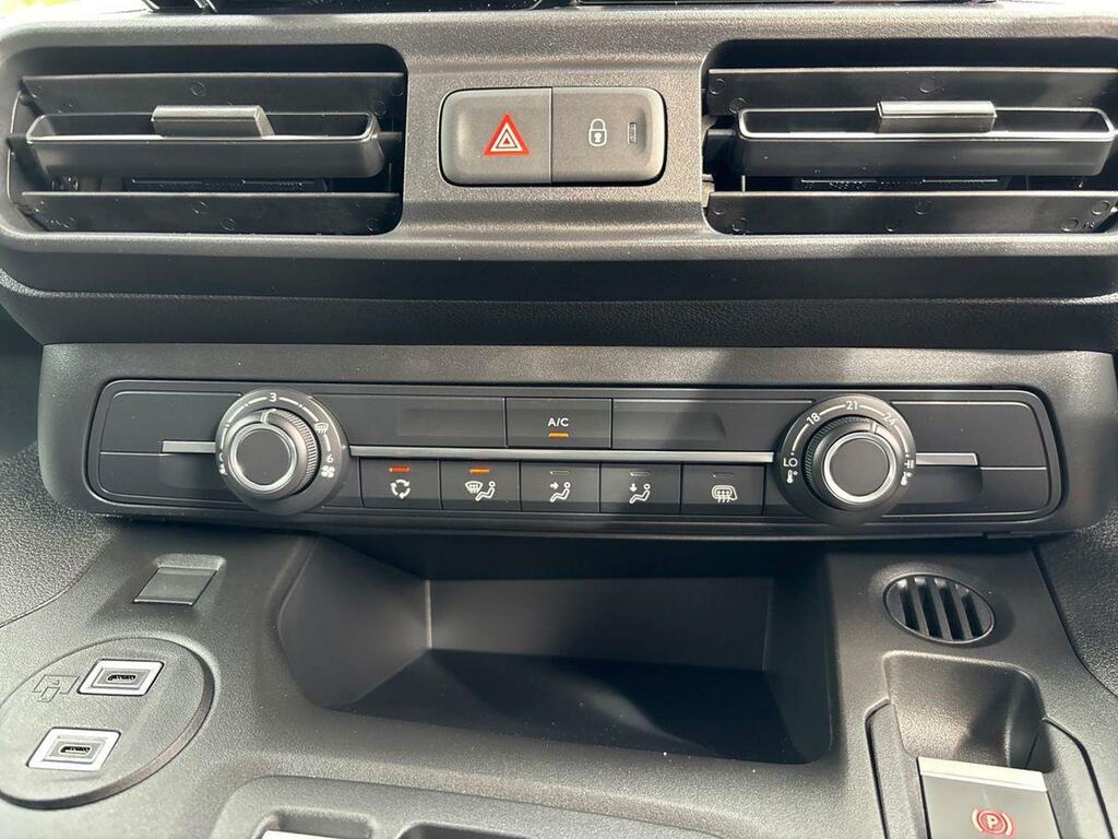 Vauxhall Combo 1.5 Prime Plus Panel Van 6Dr Xl Euro White #24