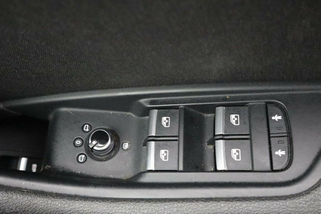 Audi A4 1.4 Tfsi Sport Euro 6 Ss White #20