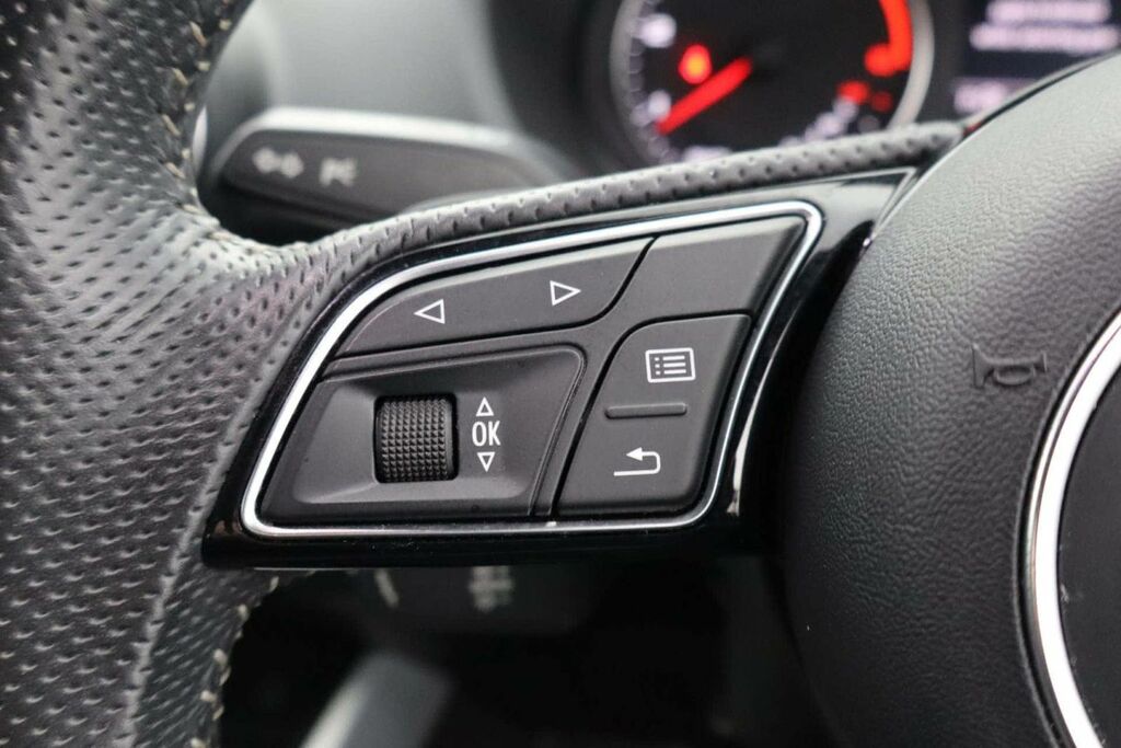 Audi Q2 1.6 Q2 Technik 30 Tdi Grey #17