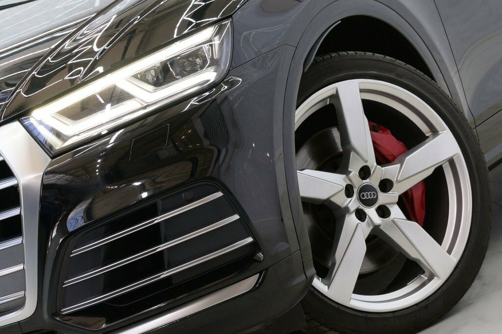 Audi SQ5 3L Null Black #5