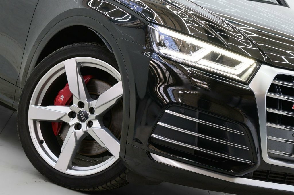 Audi SQ5 3L Null Black #2