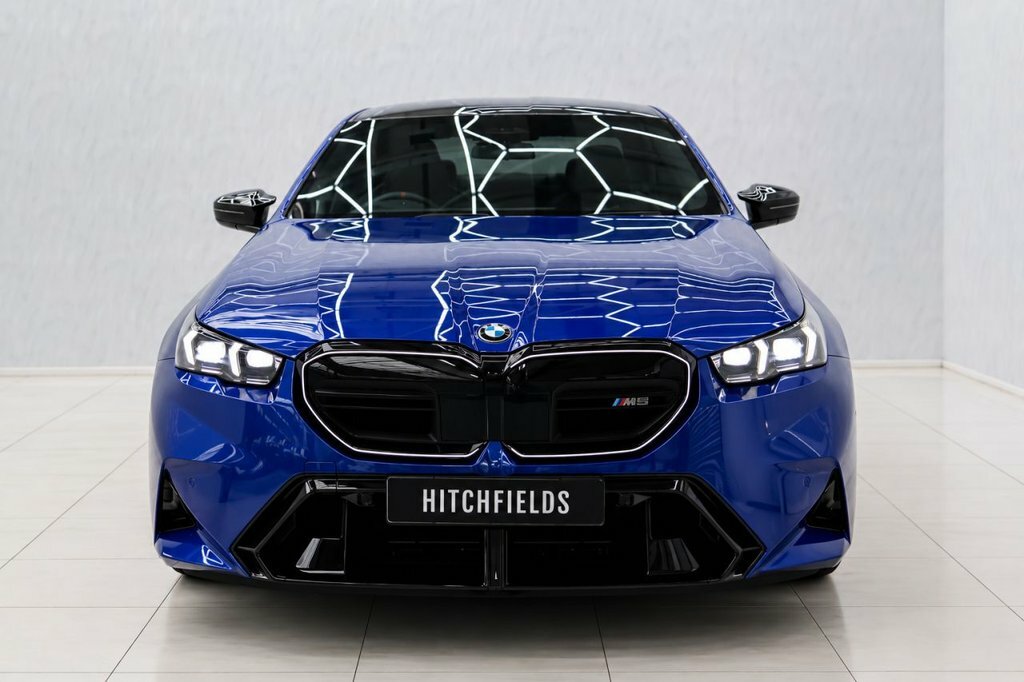 BMW M5 Saloon Blue #4